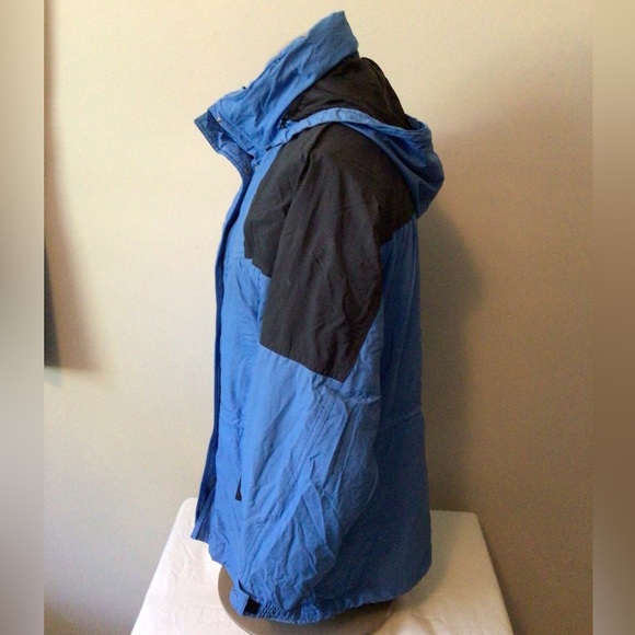 McKinley men’s aqua max jacket. Size 40 euro. - Picture 2 of 4